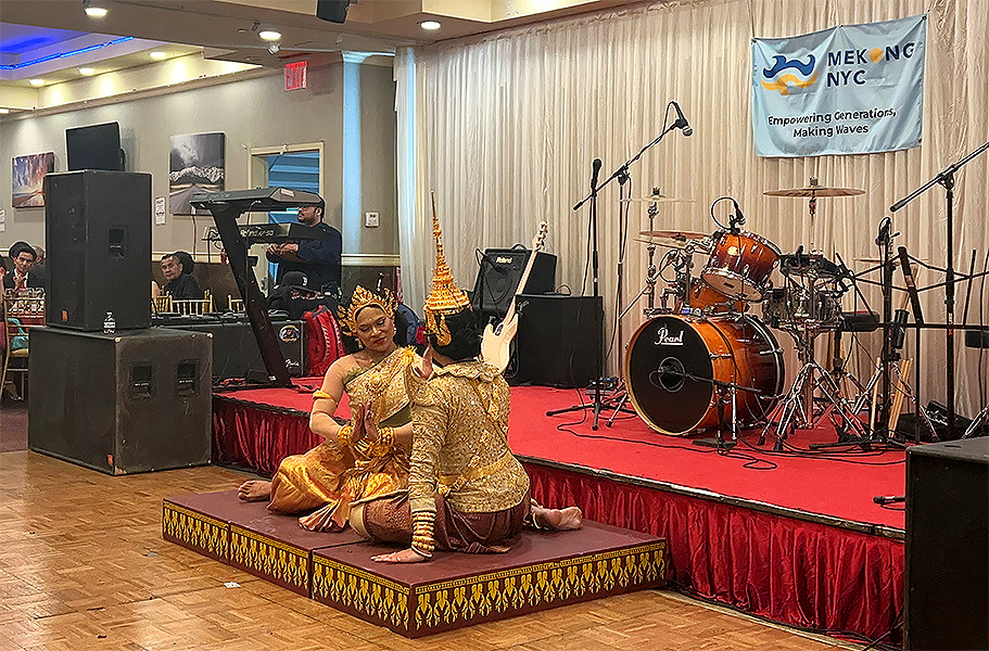 Mekong_concert-IMG_4016_LE_auto_x2